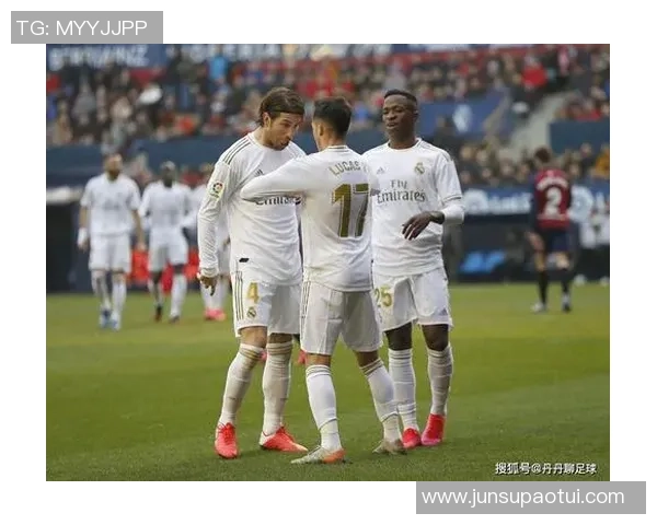 瑞典与丹麦足球队激战正酣谁能在这场北欧德比中笑到最后